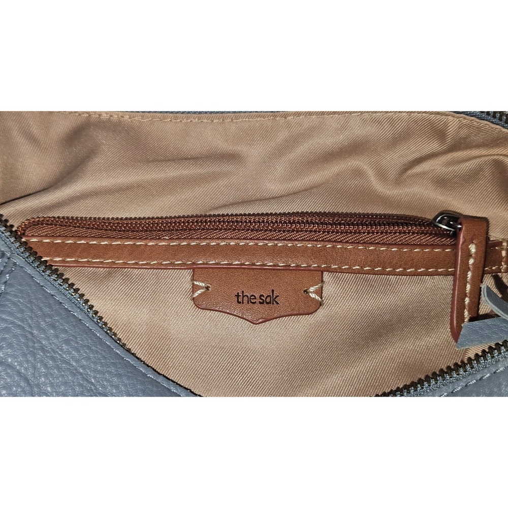 NWT The Sak Blue Pebbled Leather Hobo Shoulder Bag Slouchy Multi Pocket Zip - Picture 8 of 10